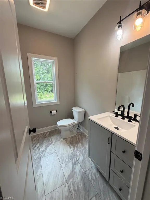 2498 Settle Bridge Road Stoneville, NC 27048