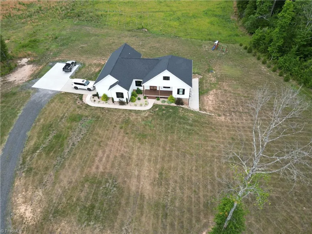 2498 Settle Bridge Road Stoneville, NC 27048