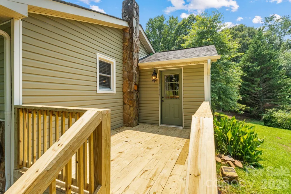 232 New Hope Way Marion, NC 28752