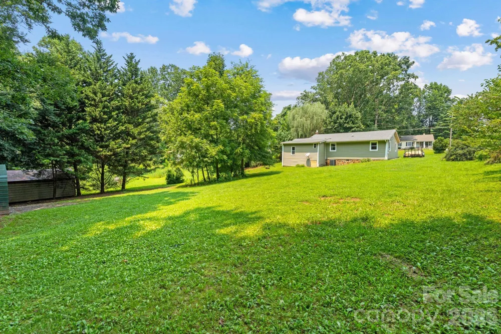 232 New Hope Way Marion, NC 28752