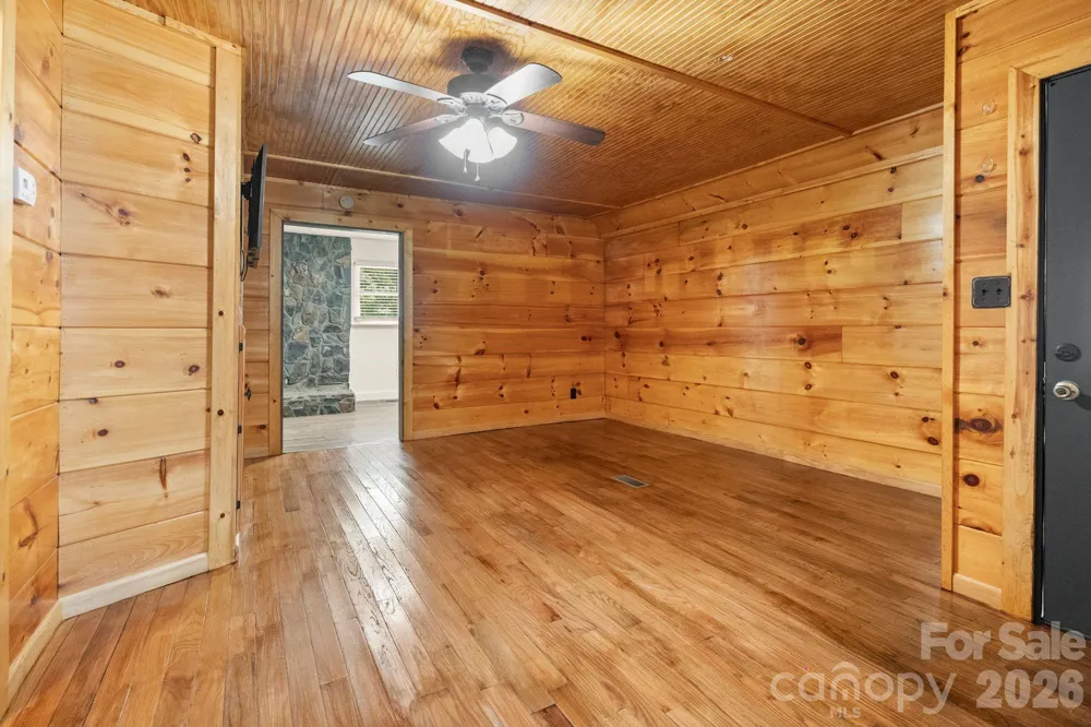 232 New Hope Way Marion, NC 28752