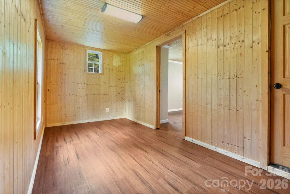 232 New Hope Way Marion, NC 28752