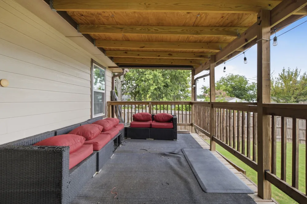 114 Wade Street Whitesboro, TX 76273
