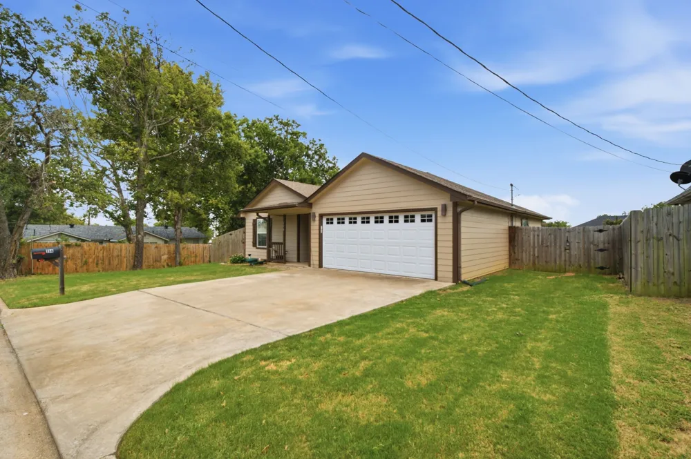 114 Wade Street Whitesboro, TX 76273