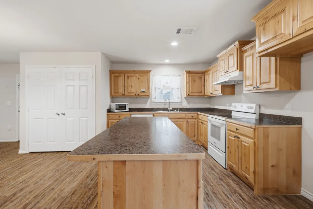 114 Wade Street Whitesboro, TX 76273