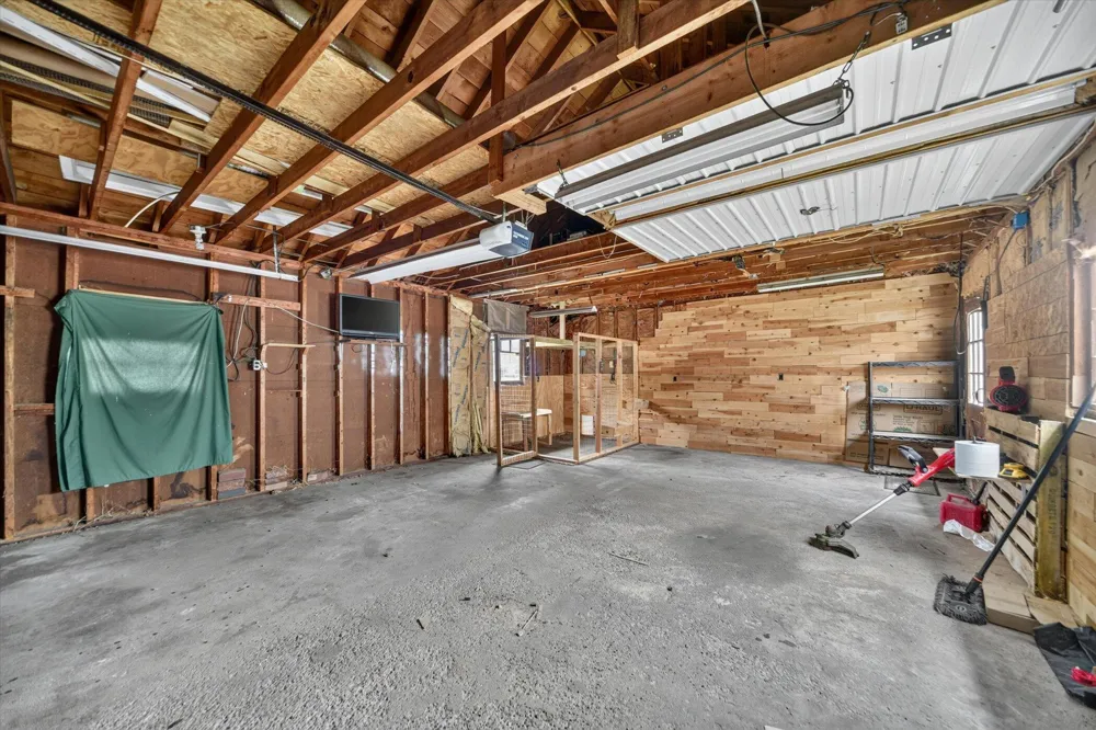 628 W North Street Jackson, MI 49202