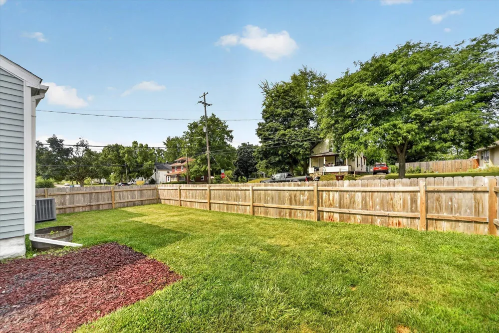628 W North Street Jackson, MI 49202