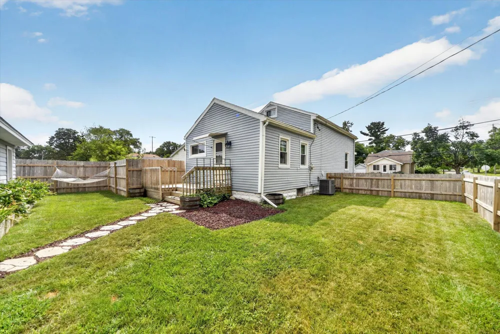 628 W North Street Jackson, MI 49202