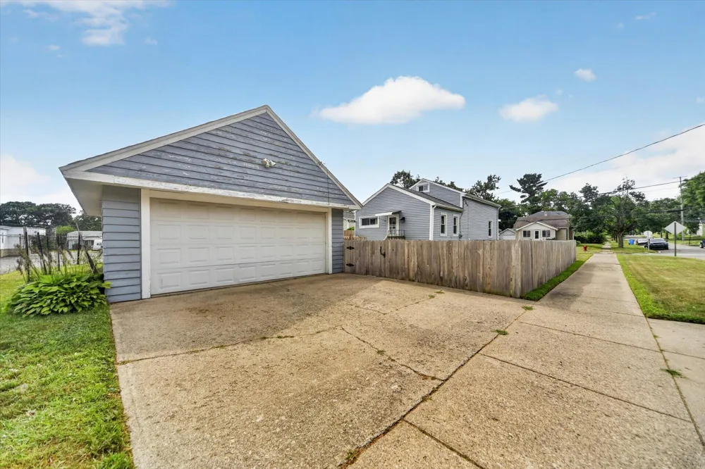 628 W North Street Jackson, MI 49202