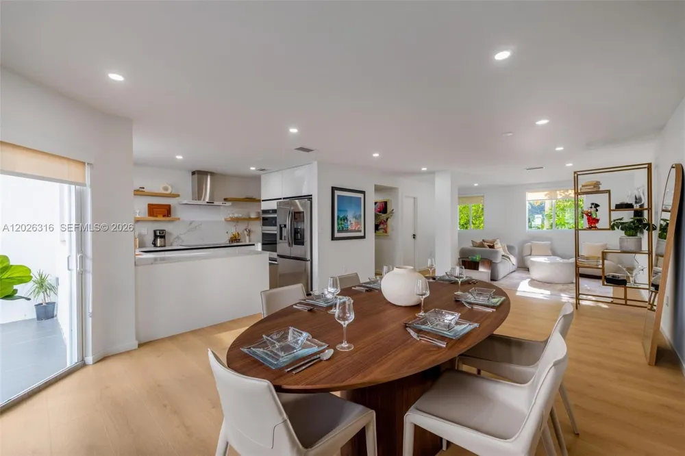 1975 Calais Dr #4 Miami Beach, FL 33141
