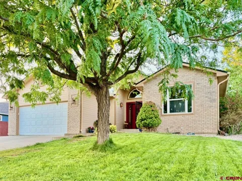 2810 Grand View Circle