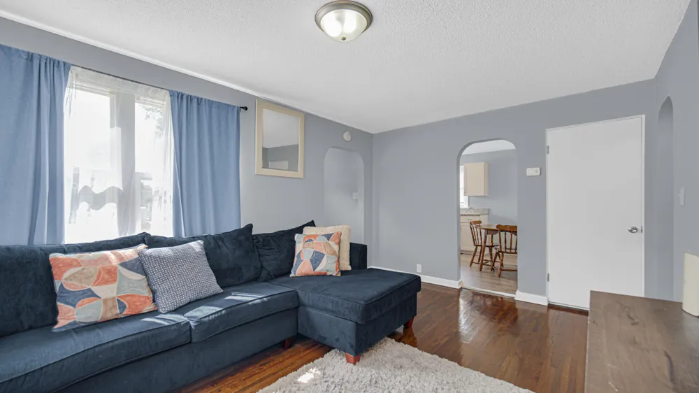 117 Wisconsin Street Hobart, IN 46342