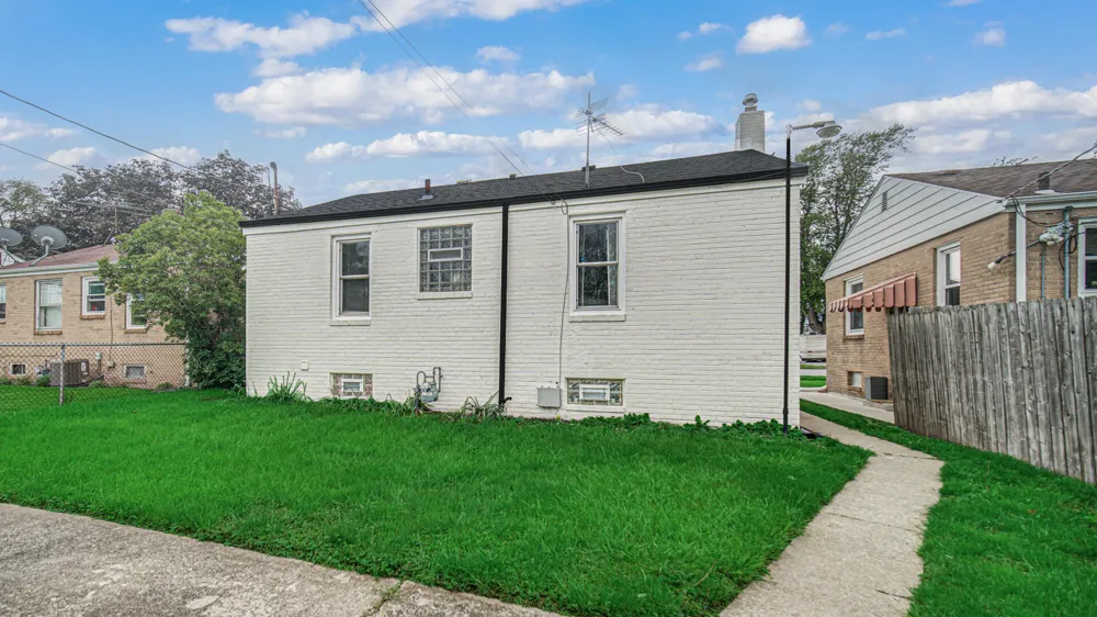 117 Wisconsin Street Hobart, IN 46342