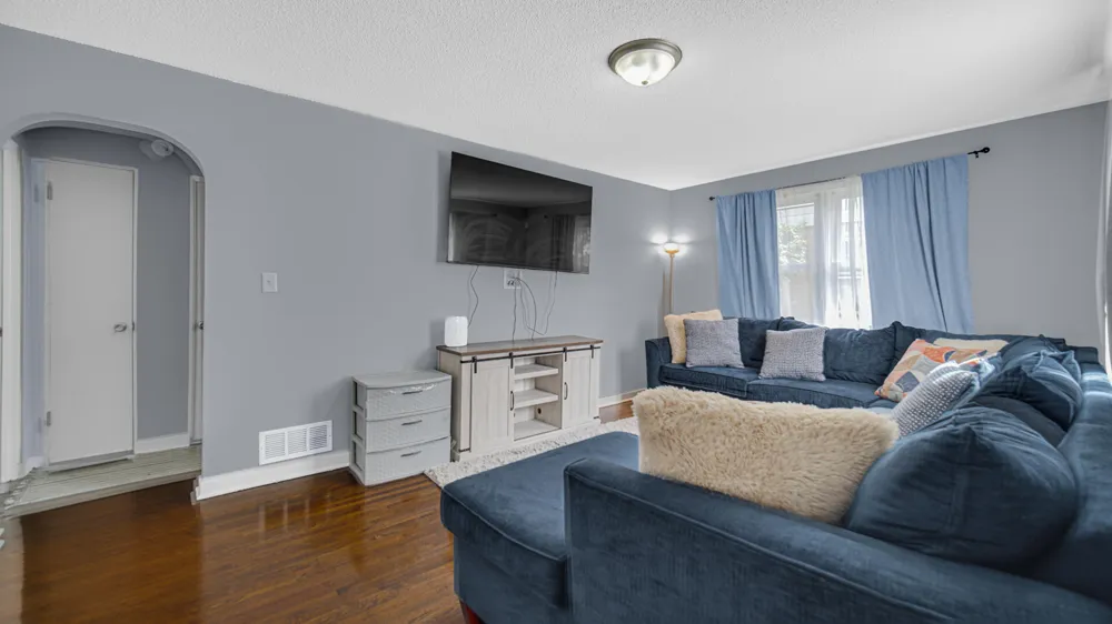 117 Wisconsin Street Hobart, IN 46342