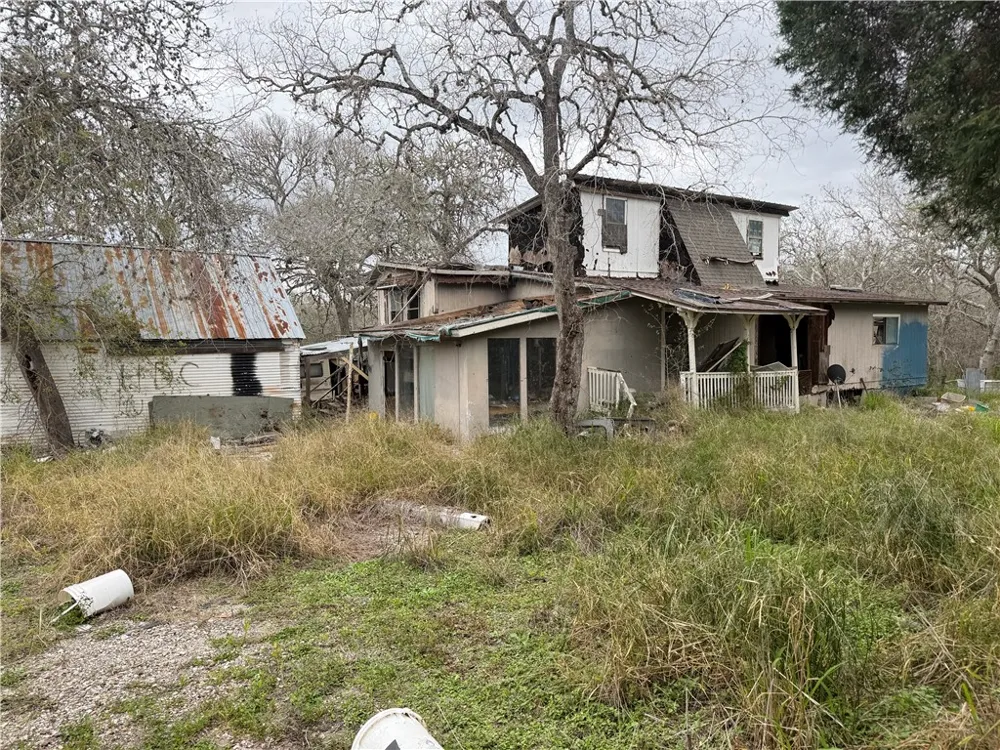 6275 Sandy Hollow Road Robstown, TX 78380