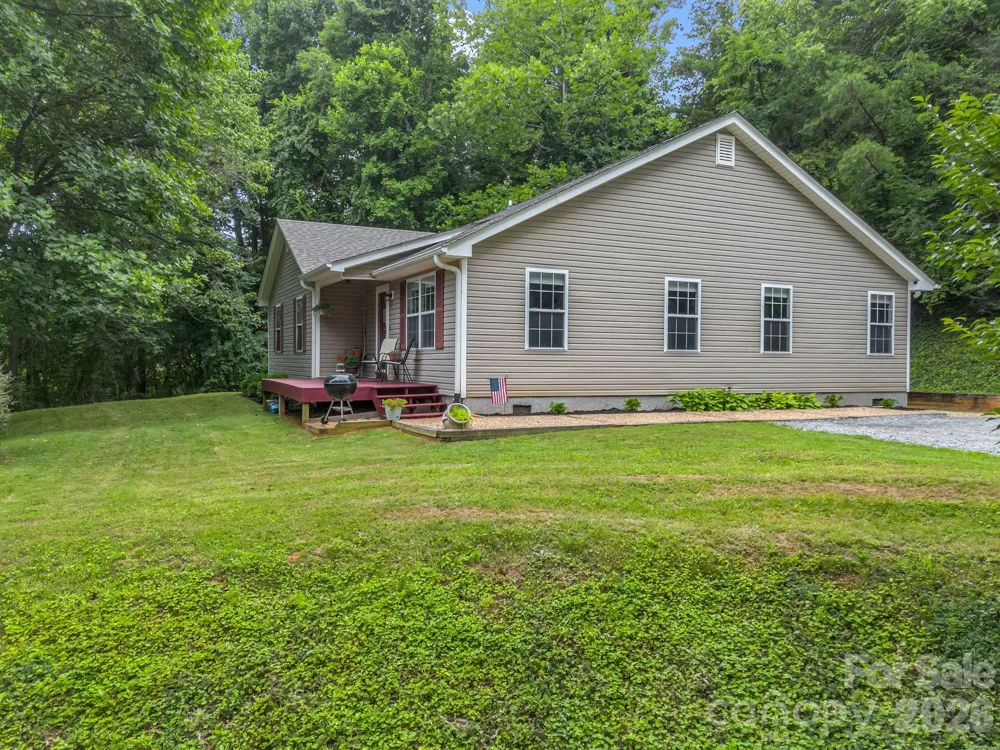 18 Buckle Ridge Weaverville, NC 28787