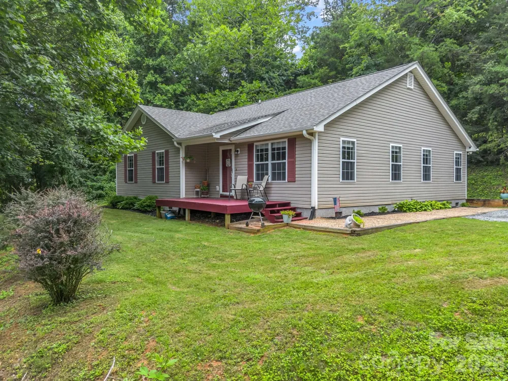 18 Buckle Ridge Weaverville, NC 28787
