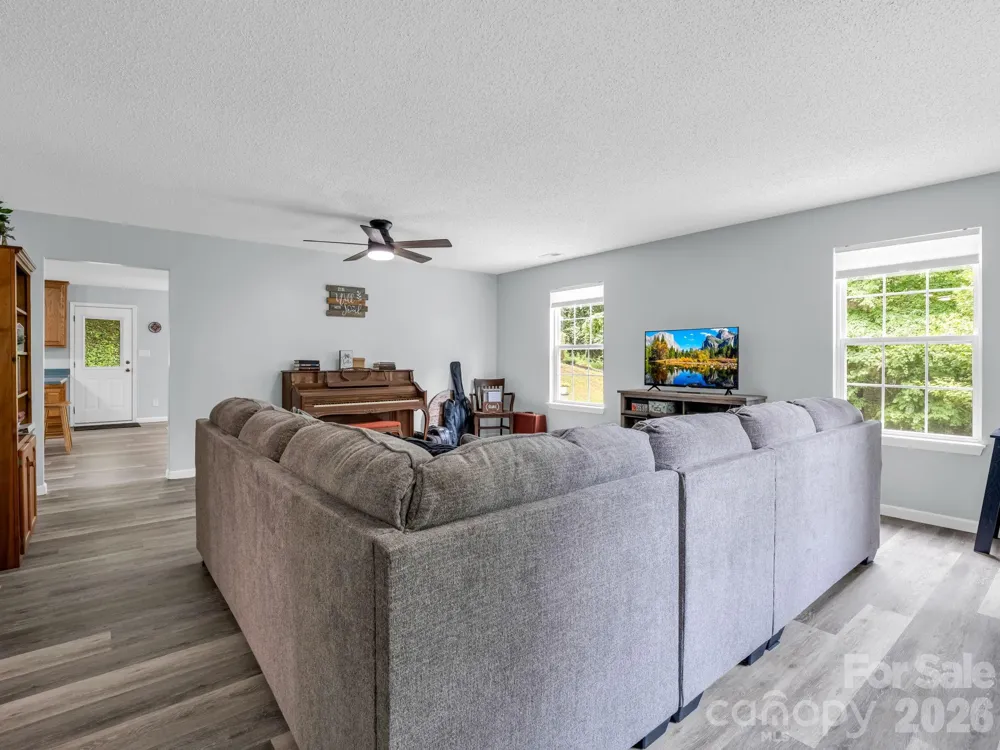 18 Buckle Ridge Weaverville, NC 28787