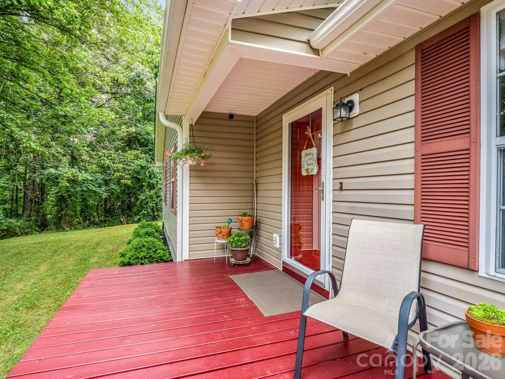 18 Buckle Ridge Weaverville, NC 28787