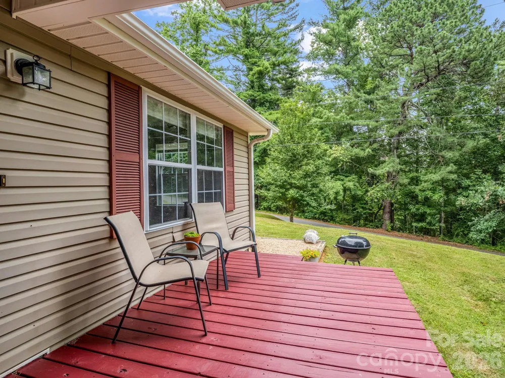 18 Buckle Ridge Weaverville, NC 28787