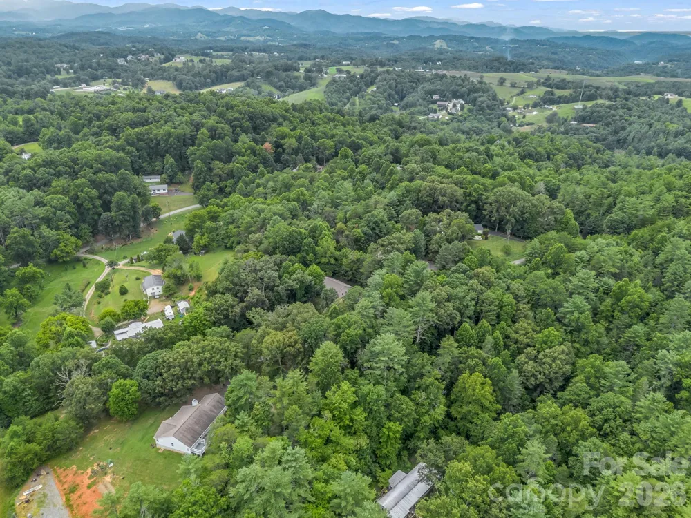 18 Buckle Ridge Weaverville, NC 28787