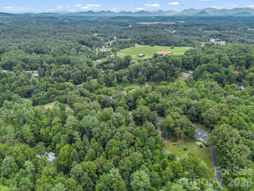 18 Buckle Ridge Weaverville, NC 28787