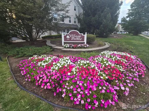 28 Inverness Drive