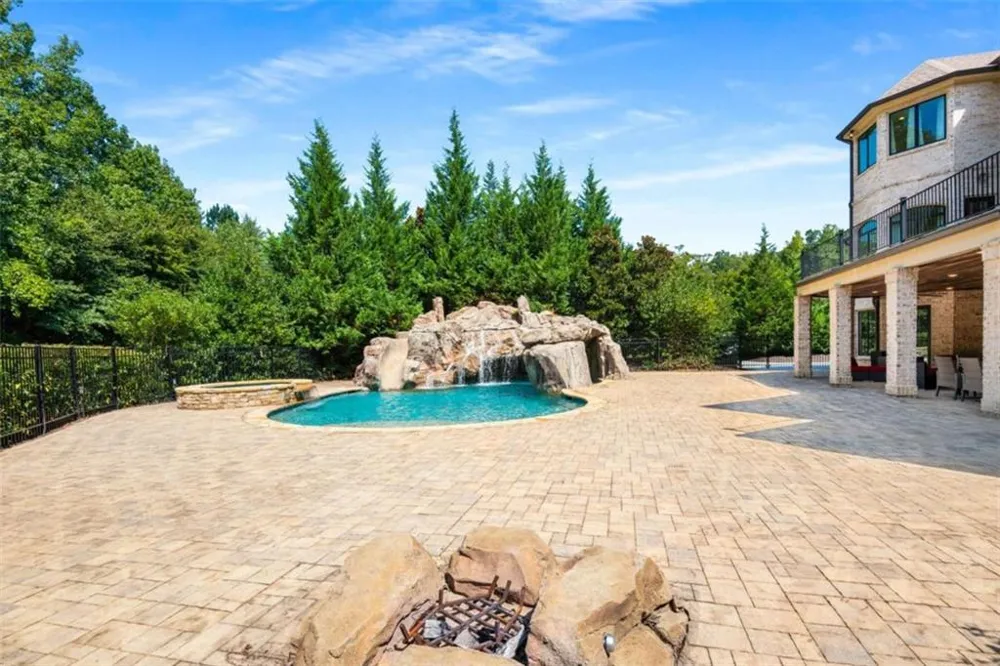 2340 Thisel Down Drive Statham, GA 30666