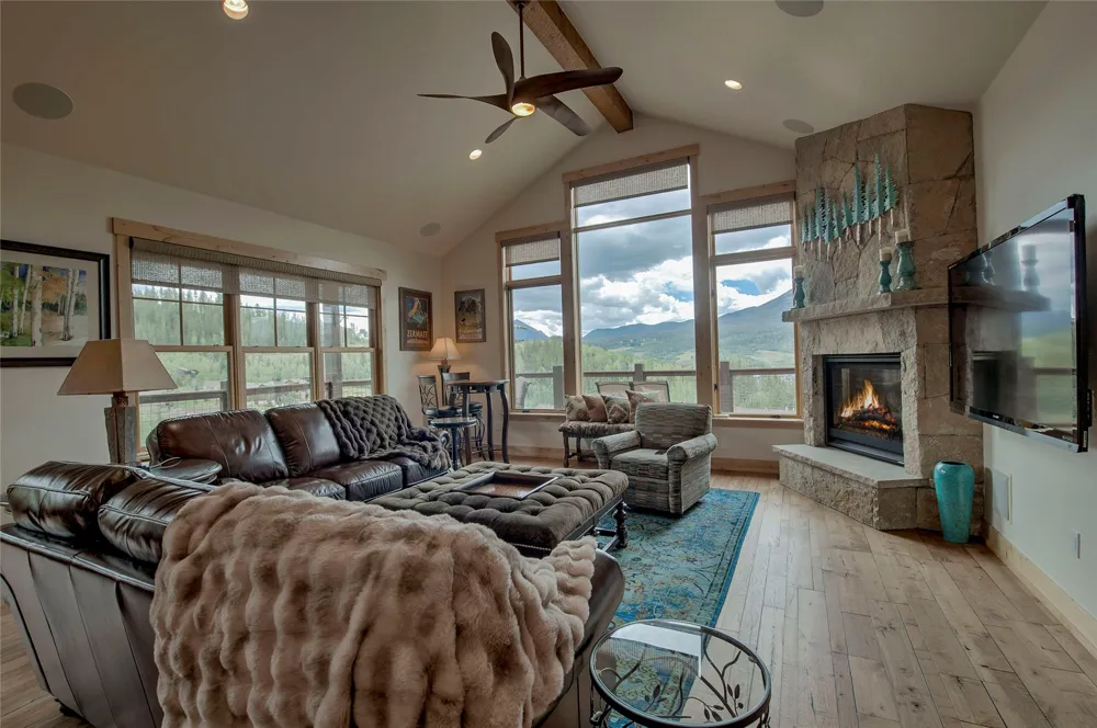 160 Stonefly Drive Silverthorne, CO 80498