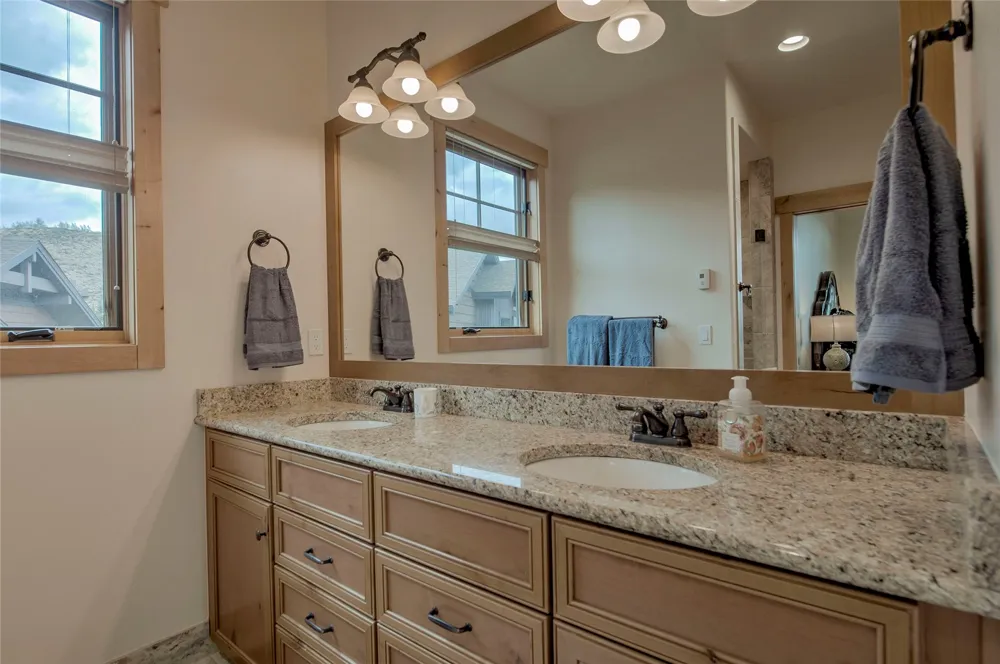 160 Stonefly Drive Silverthorne, CO 80498