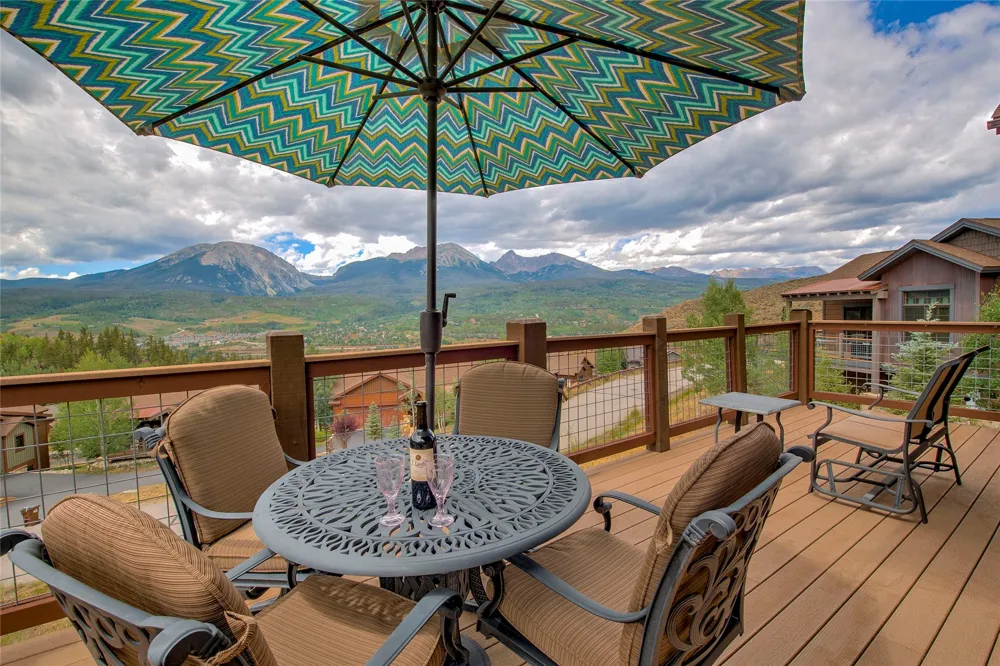 160 Stonefly Drive Silverthorne, CO 80498