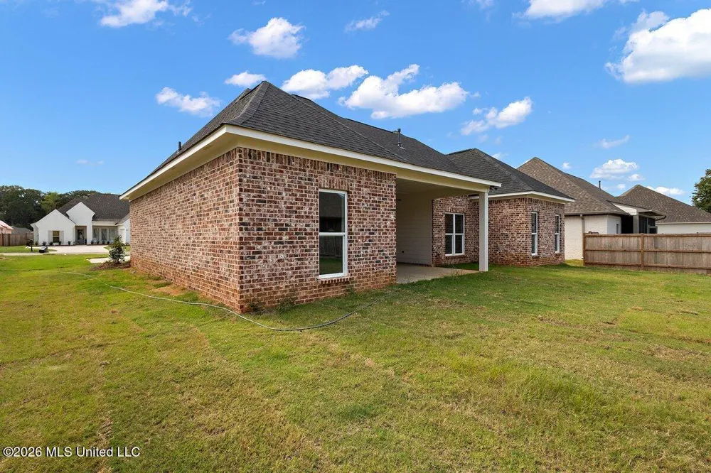 420 Aurora Circle Canton, MS 39046