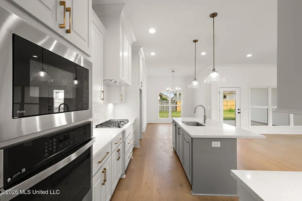 420 Aurora Circle Canton, MS 39046