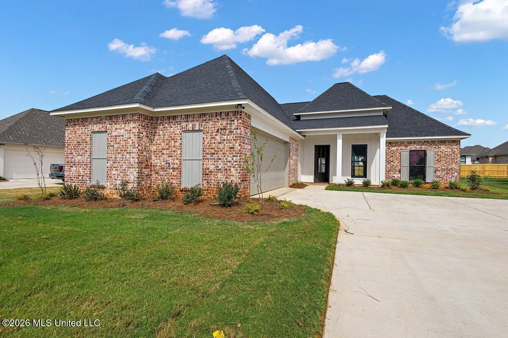 420 Aurora Circle Canton, MS 39046