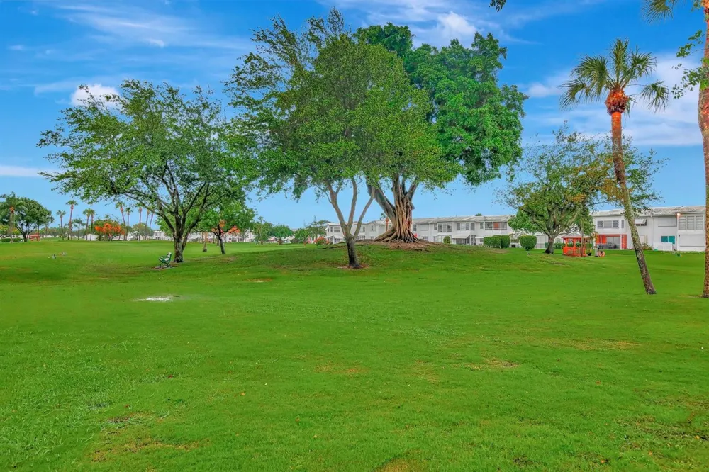 2650 W GOLF BOULEVARD #255 Pompano Beach, FL 33064