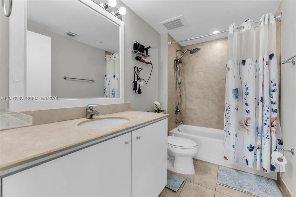 9066 SW 73rd Ct #1208 Miami, FL 33156