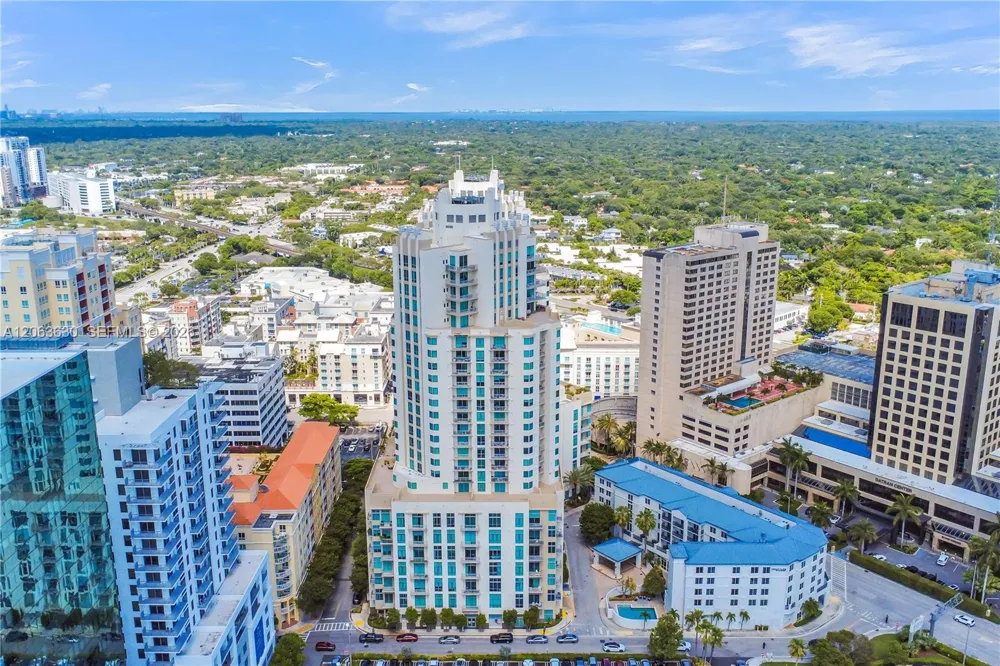 9066 SW 73rd Ct #1208 Miami, FL 33156
