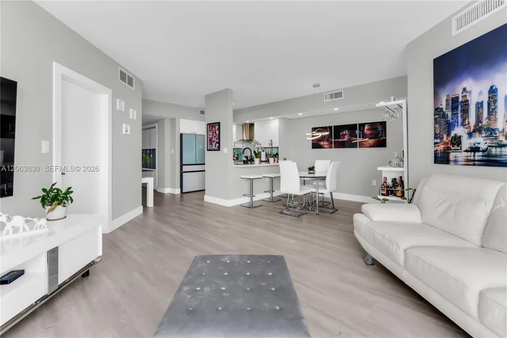 9066 SW 73rd Ct #1208 Miami, FL 33156