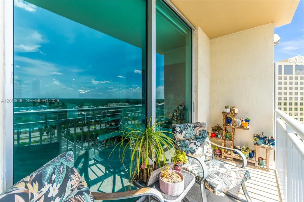 9066 SW 73rd Ct #1208 Miami, FL 33156