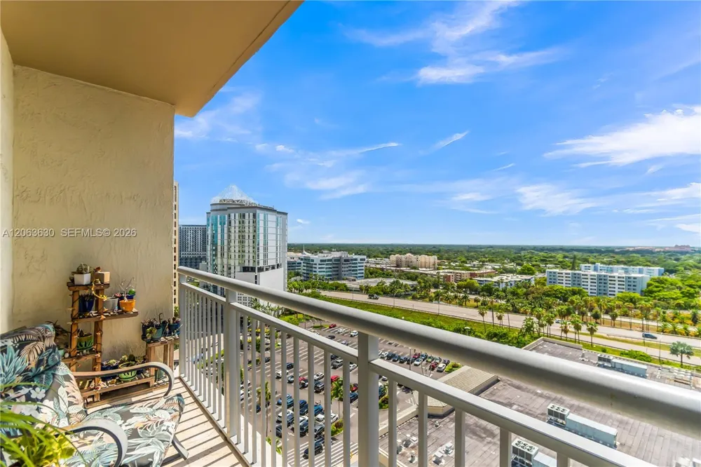 9066 SW 73rd Ct #1208 Miami, FL 33156