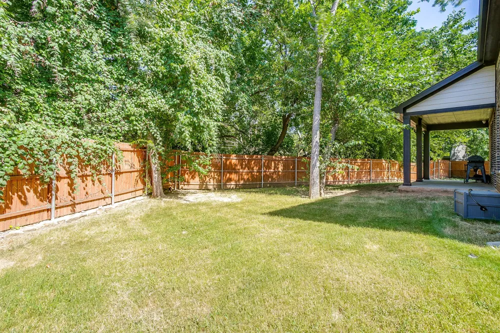 826 Rumfield Road White Settlement, TX 76108