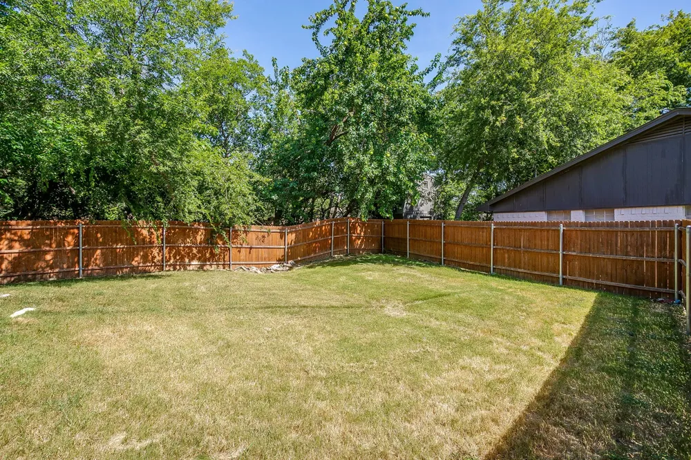 826 Rumfield Road White Settlement, TX 76108