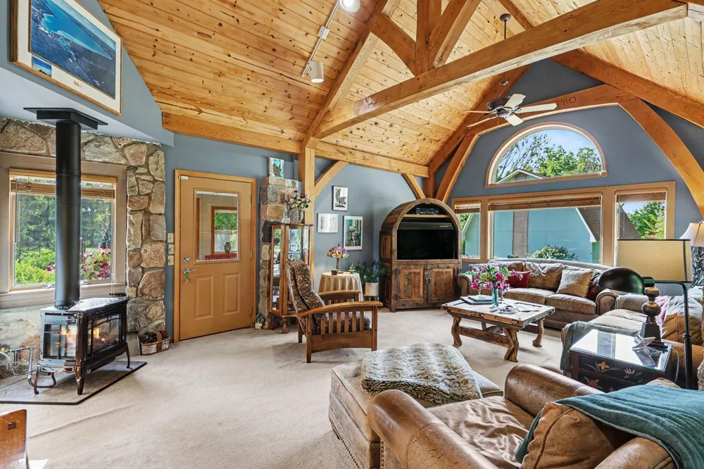 3988 Beeman Road Williamston, MI 48895