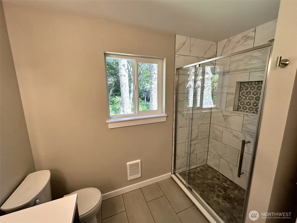 470 Volans Avenue SW Ocean Shores, WA 98569