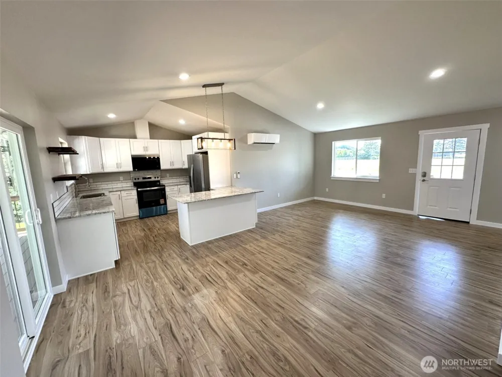 470 Volans Avenue SW Ocean Shores, WA 98569