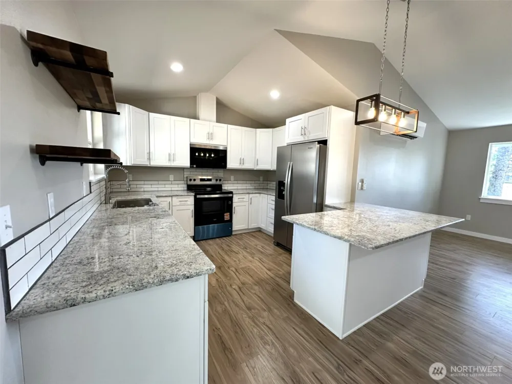 470 Volans Avenue SW Ocean Shores, WA 98569