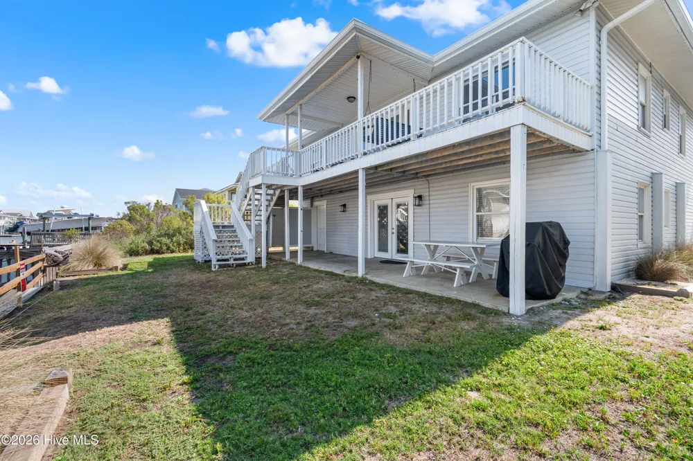 107 Lions Paw Street Holden Beach, NC 28462