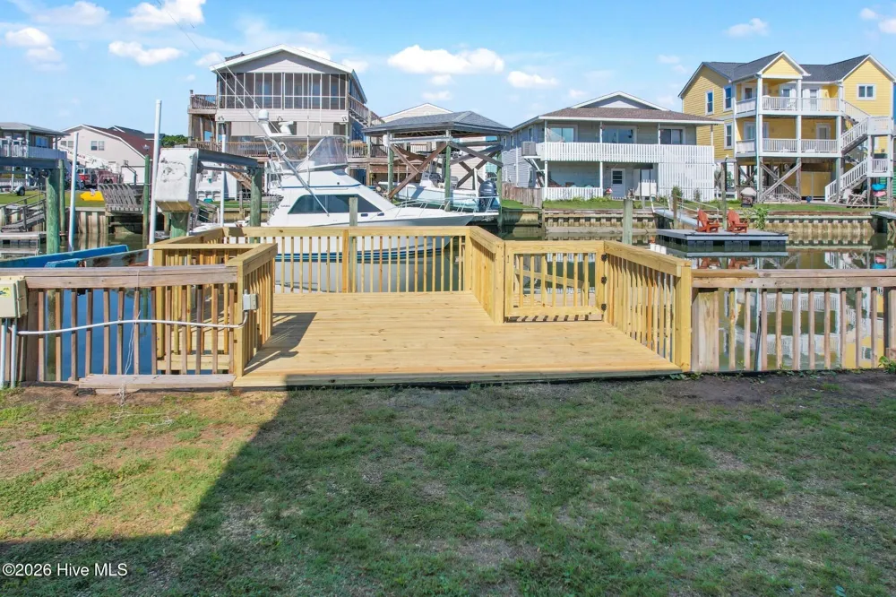 107 Lions Paw Street Holden Beach, NC 28462