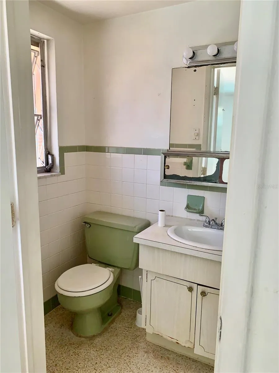 8024 JASMINE BOULEVARD Port Richey, FL 34668