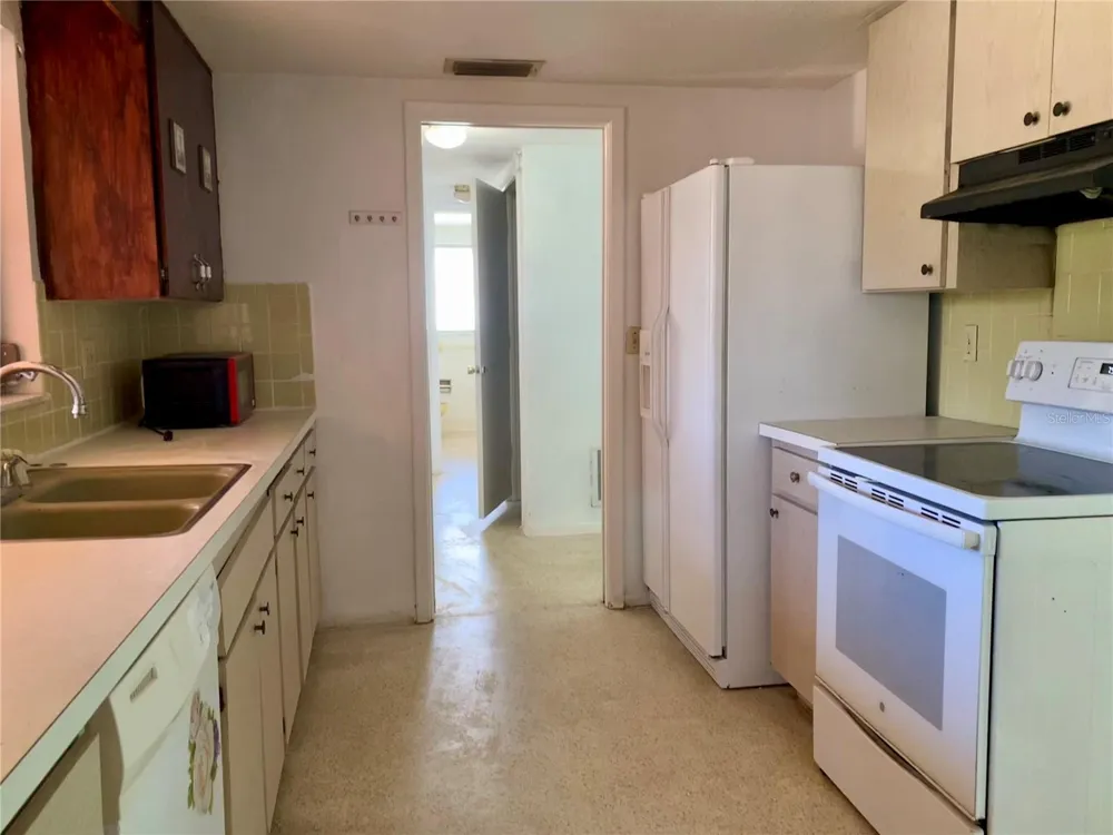 8024 JASMINE BOULEVARD Port Richey, FL 34668